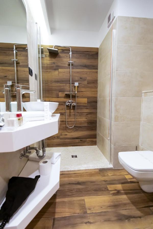 Grand View Hotel & Suites Copou Jassy Zewnętrze zdjęcie