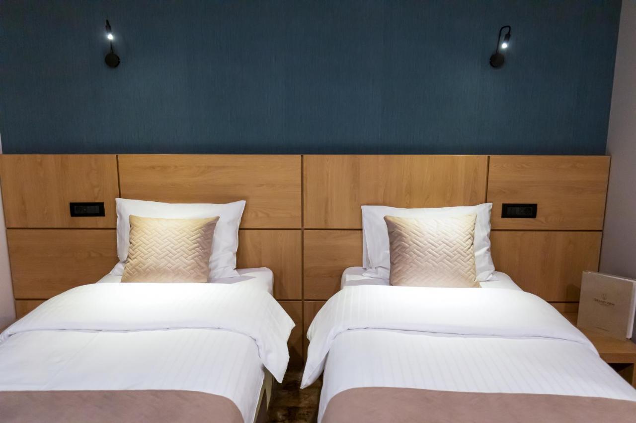Grand View Hotel & Suites Copou Jassy Zewnętrze zdjęcie